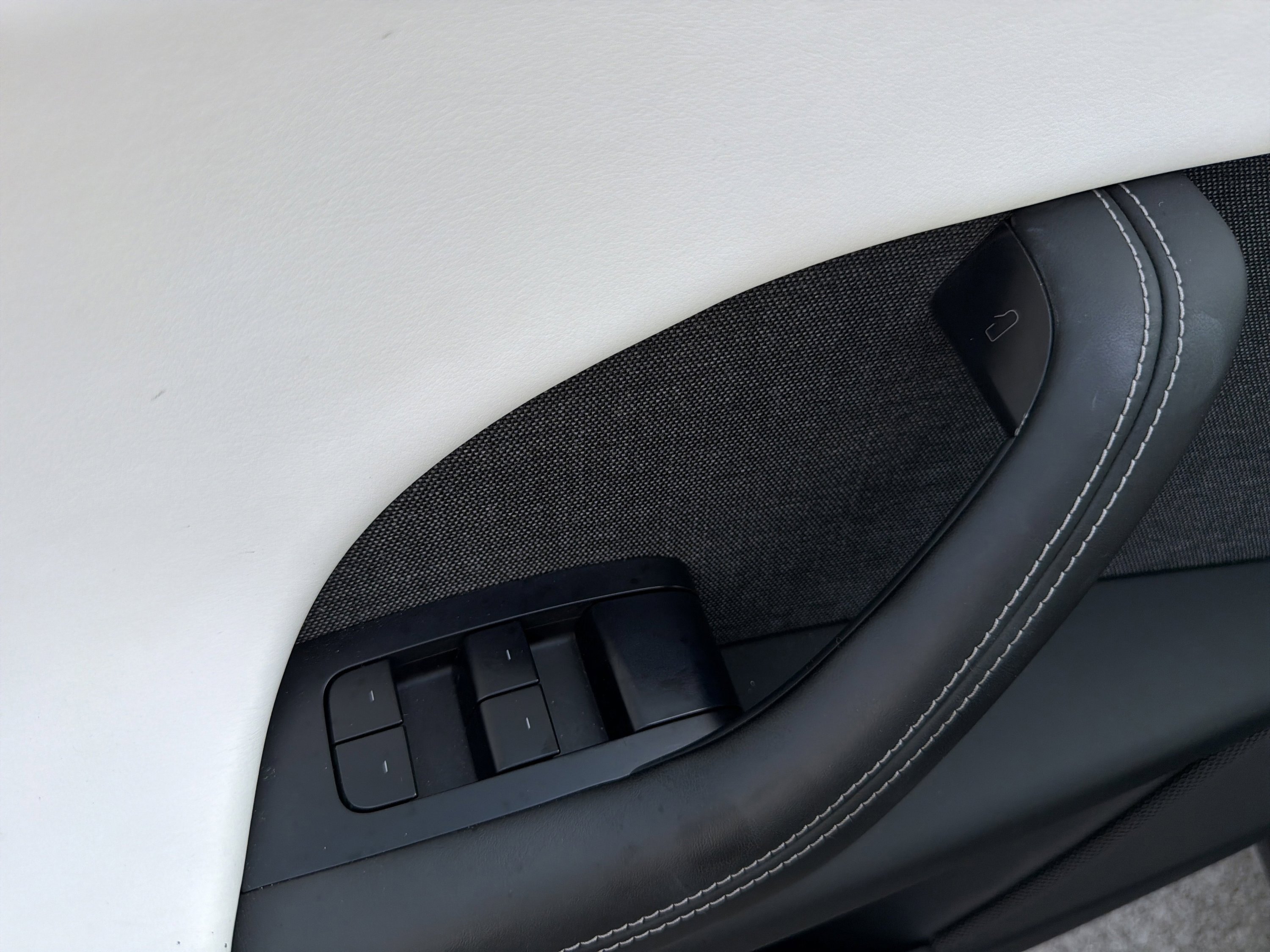 Used 2023 Tesla Model X AWD/4WD image 21