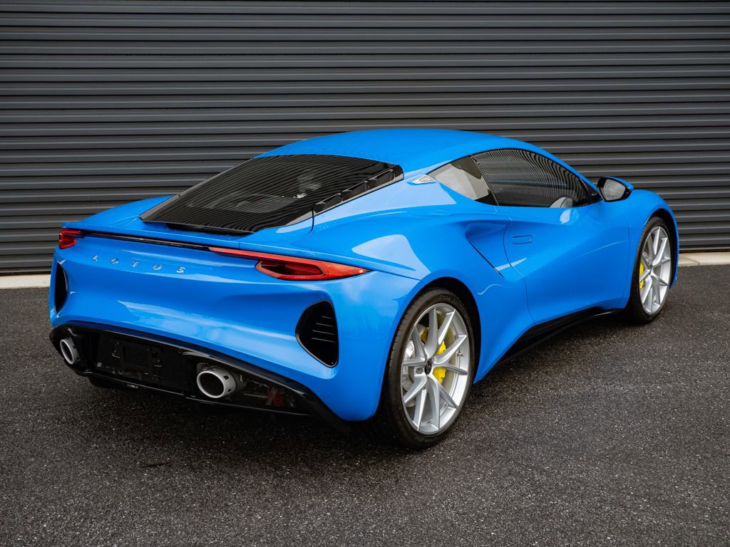 Used 2025 Lotus Emira image 23