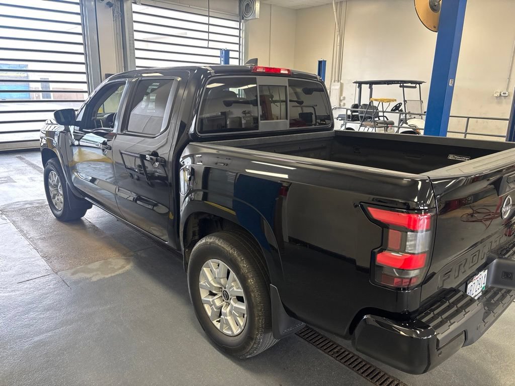 Used 2022 Nissan Frontier SV w/ Technology Package AWD/4WD image 7