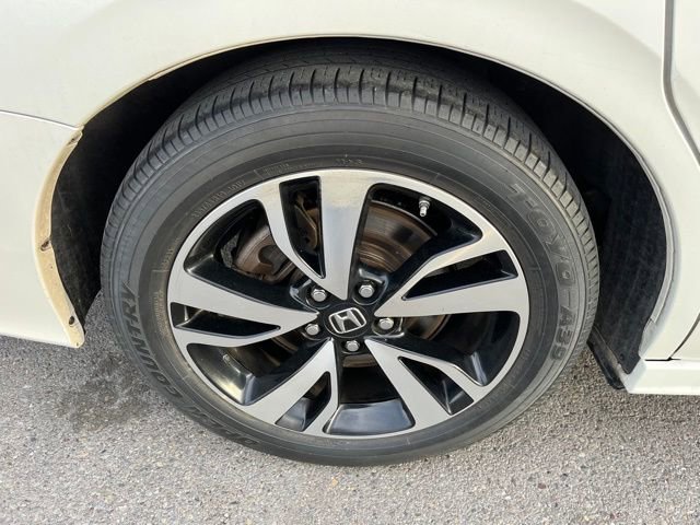 Used 2018 Honda Odyssey Elite image 25