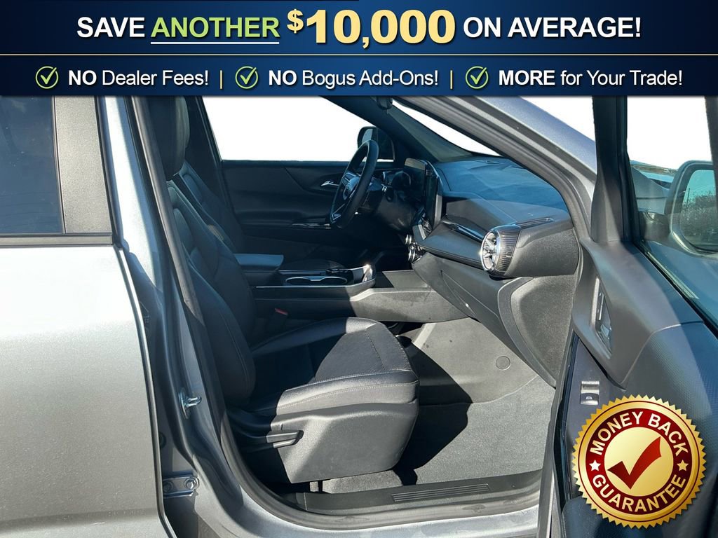 Used 2026 Chevrolet Equinox LT w/ Convenience Package II image 22