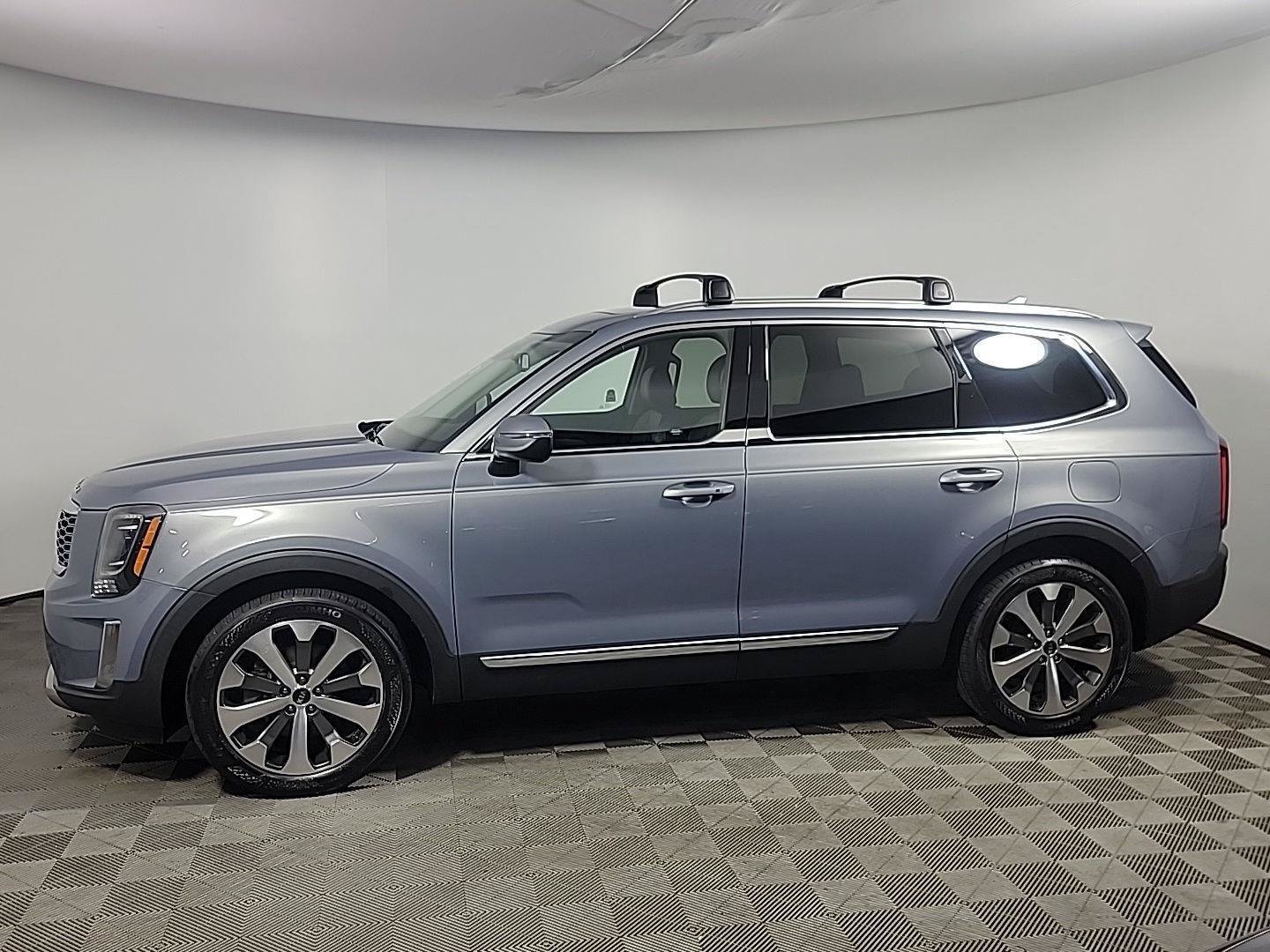 Used 2020 Kia Telluride EX w/ EX Premium Package AWD/4WD image 12