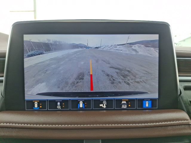Used 2021 Chevrolet Tahoe High Country w/ Premium Package image 22