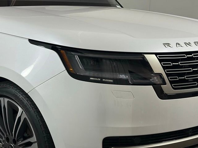 Certified 2023 Land Rover Range Rover SE image 15