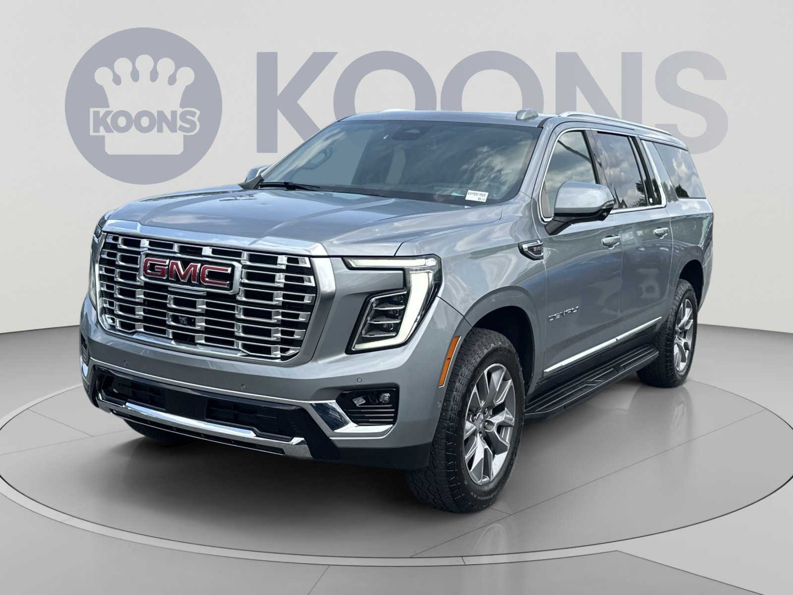 Used 2025 GMC Yukon XL Denali AWD/4WD image 1