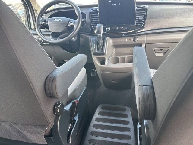Used 2023 Ford Transit 350 XLT image 28
