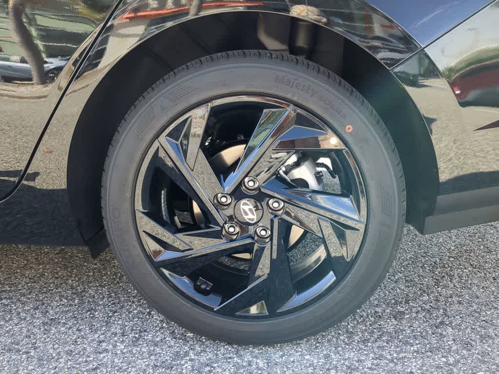 New 2026 Hyundai Elantra Sport FWD image 14
