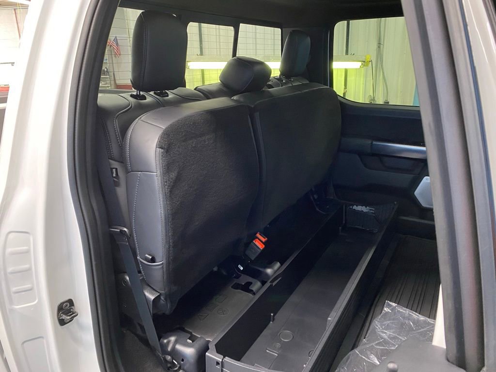 New 2025 Ford F150 Platinum w/ Equipment Group 702A High image 41