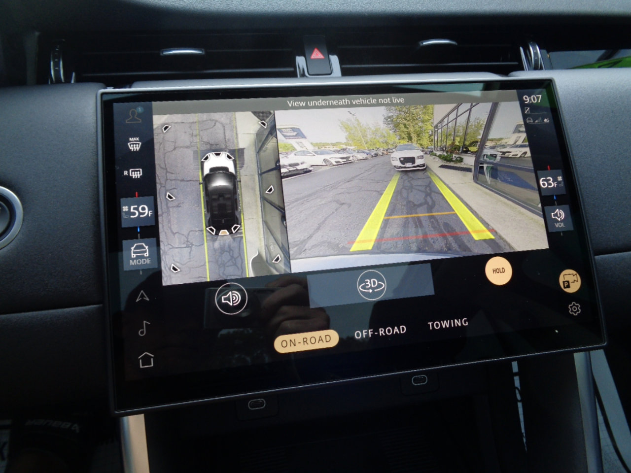 Used 2025 Land Rover Discovery Sport S image 14