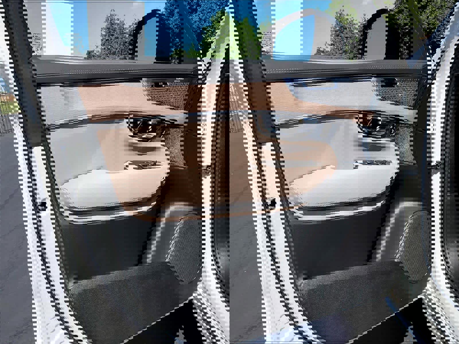 New 2026 Volvo XC90 T8 Ultra w/ Lounge Package image 24