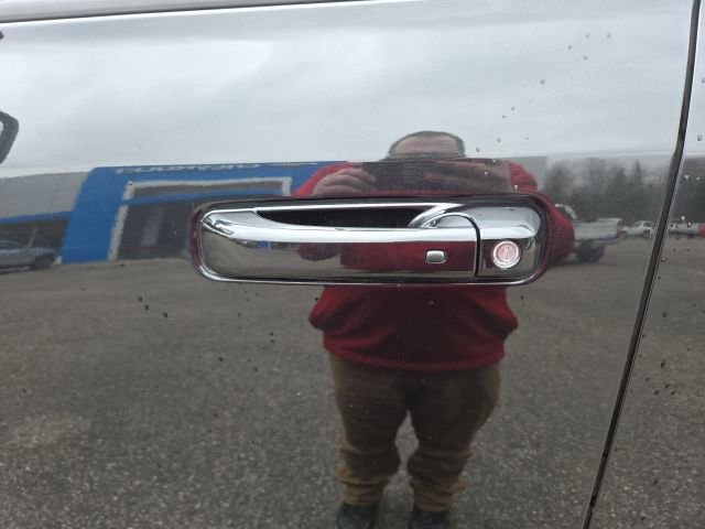 Used 2018 RAM 1500 Rebel w/ Luxury Group image 43