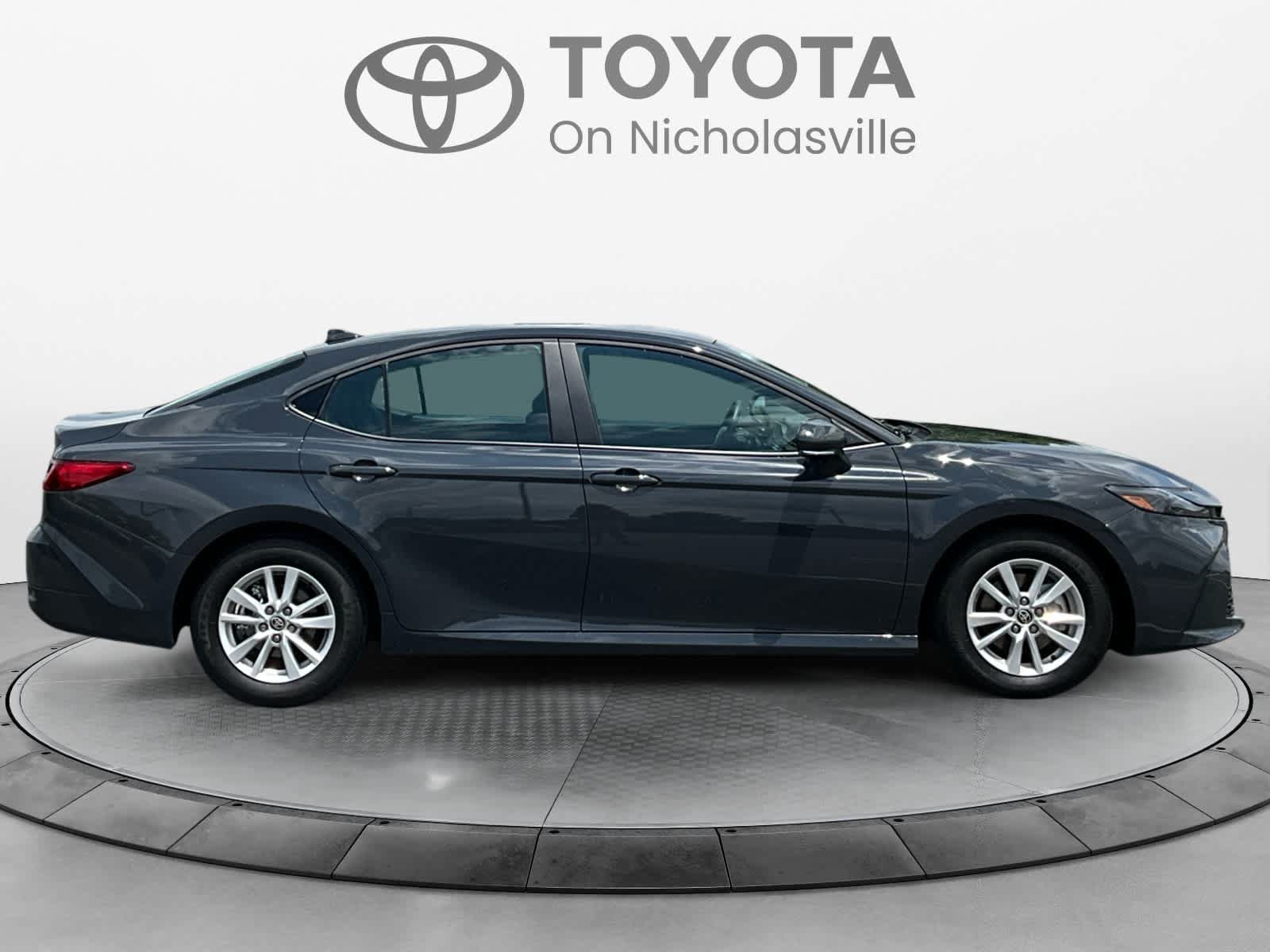 Used 2026 Toyota Camry LE FWD image 6