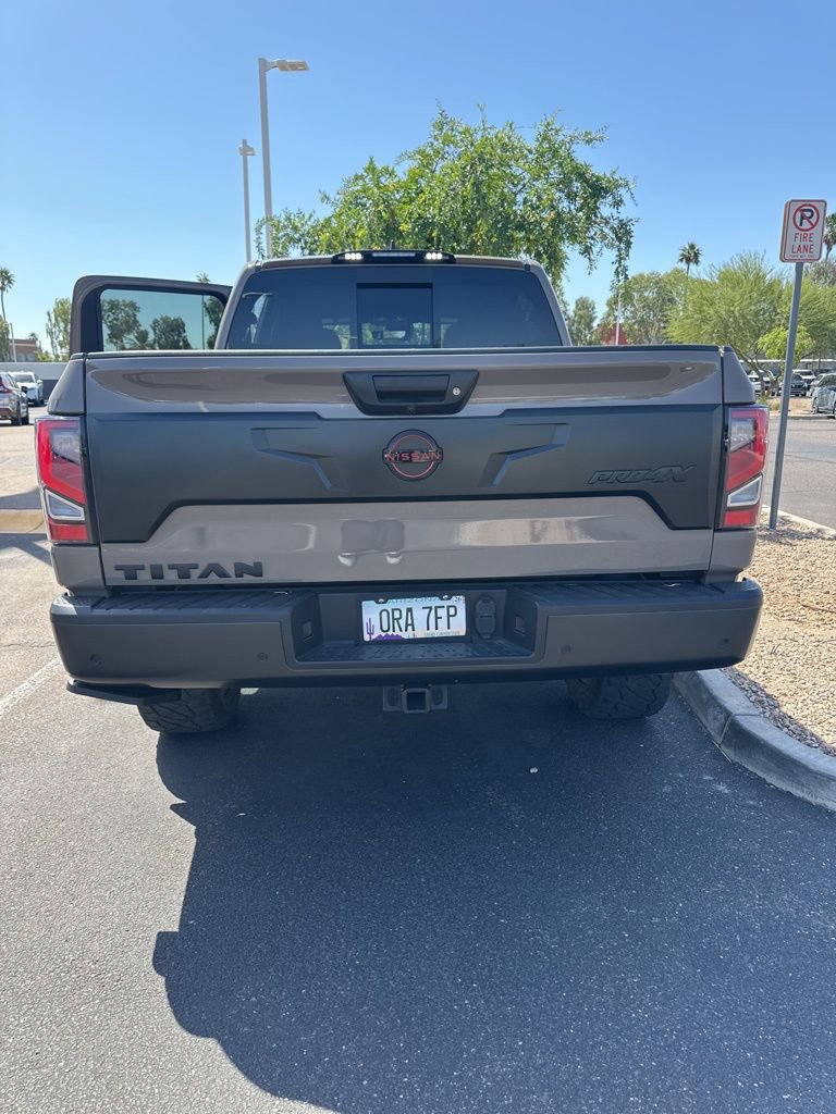 Used 2023 Nissan Titan PRO-4X w/ Pro-4x Convenience Package AWD/4WD image 9