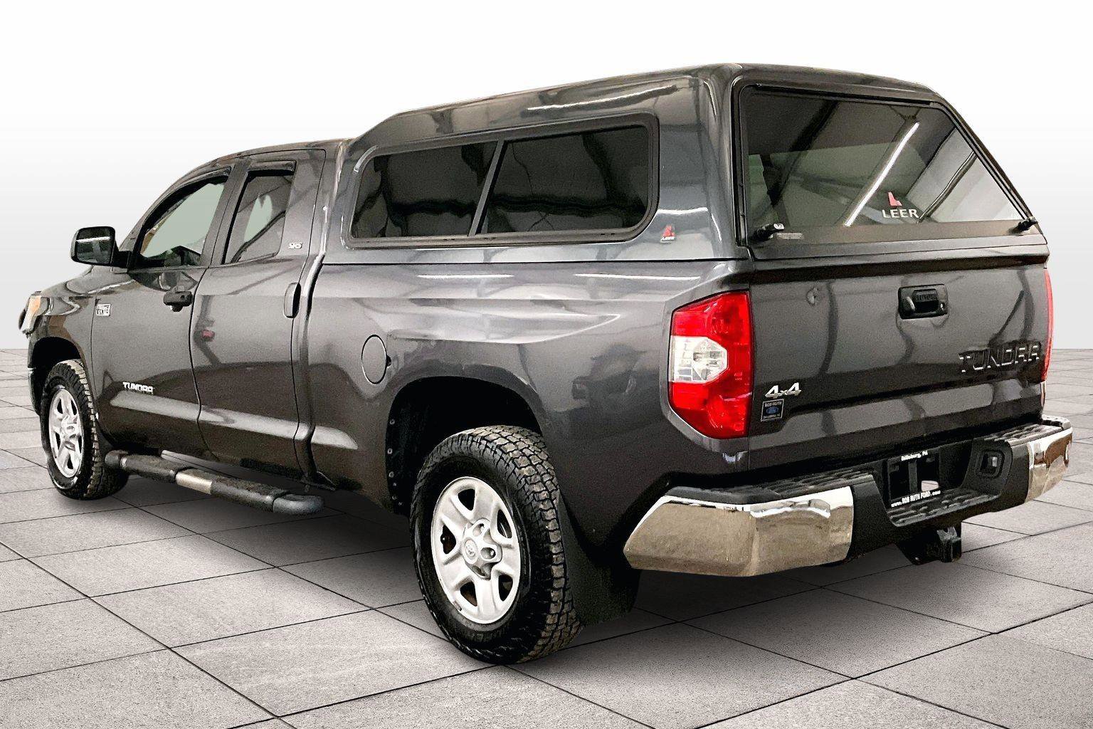 Used 2016 Toyota Tundra SR5 image 10