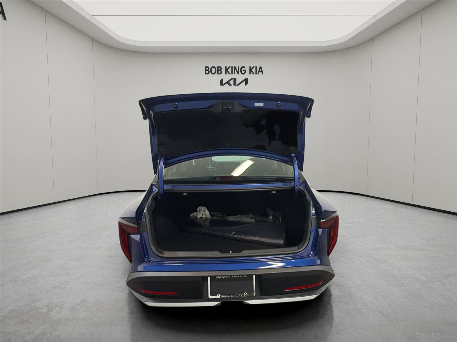 New 2026 Kia K4 FWD image 9