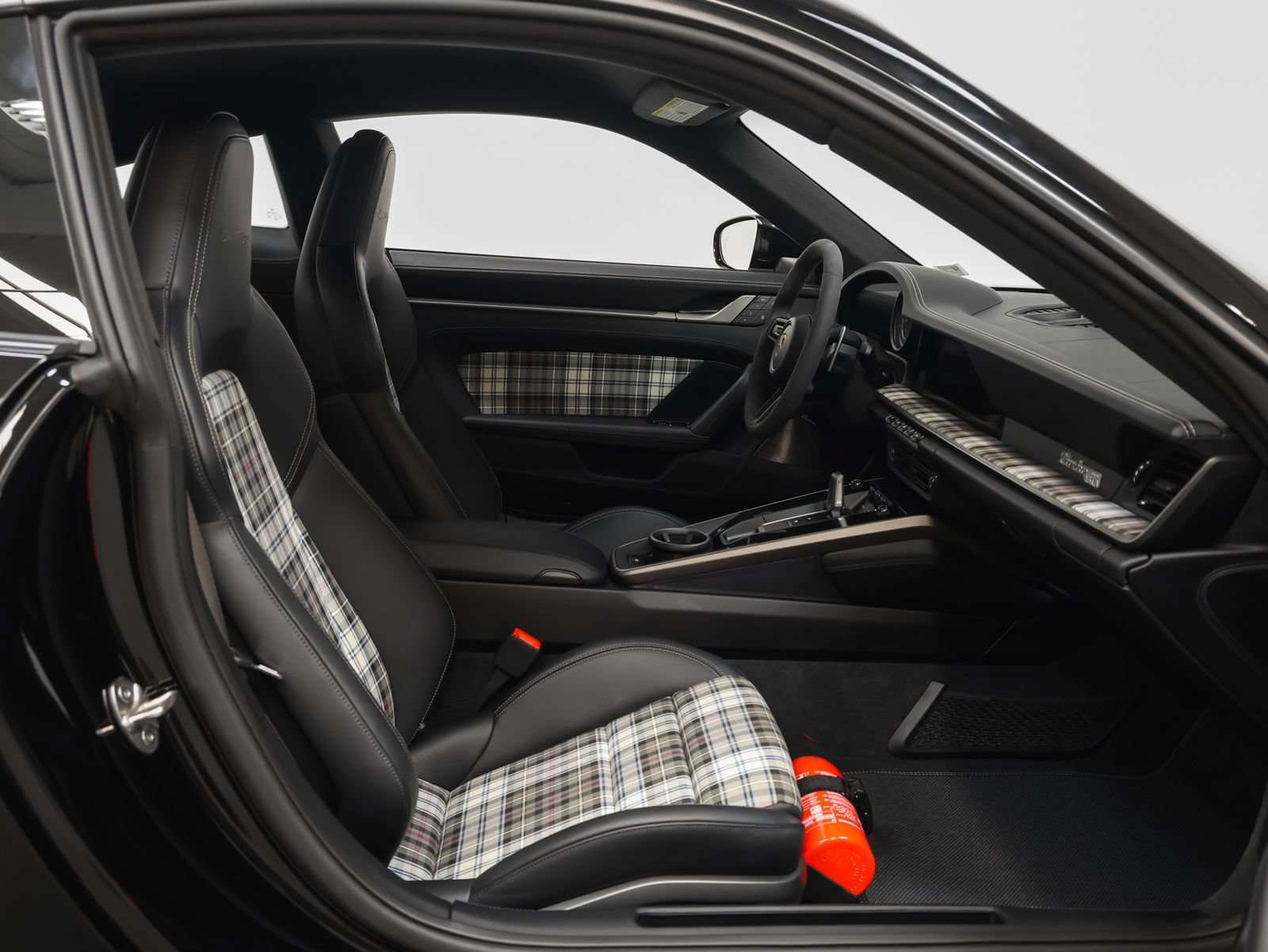 Certified 2025 Porsche 911 Turbo S AWD/4WD image 51