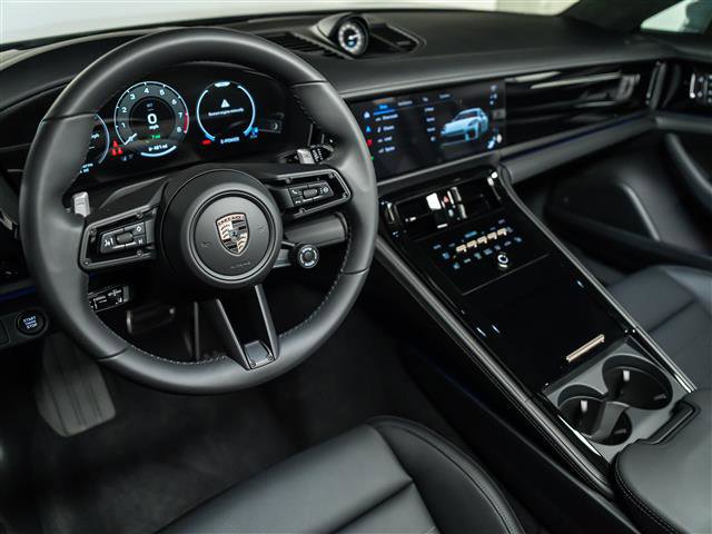 New 2026 Porsche Panamera Turbo image 4