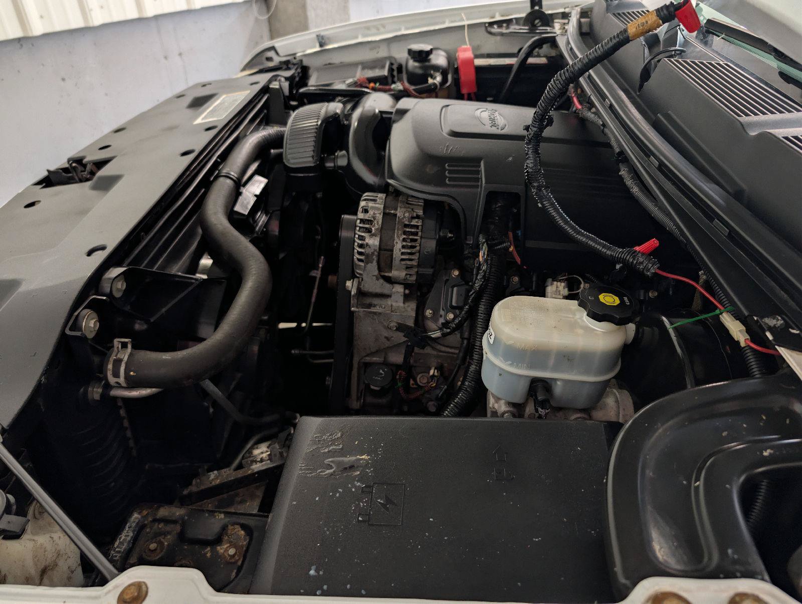 Used 2009 Chevrolet Silverado 1500 2WD Crew Cab w/ Exterior Plus Package image 47