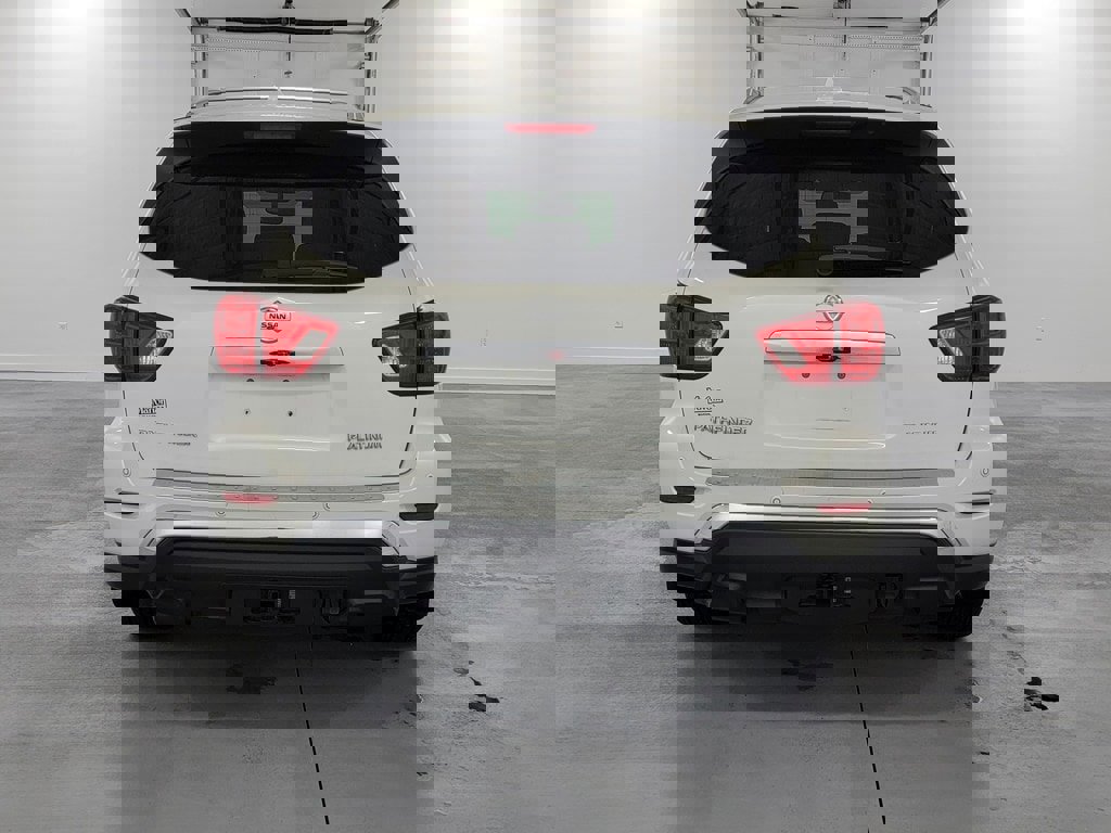 Used 2019 Nissan Pathfinder Platinum w/ Cargo Package image 8
