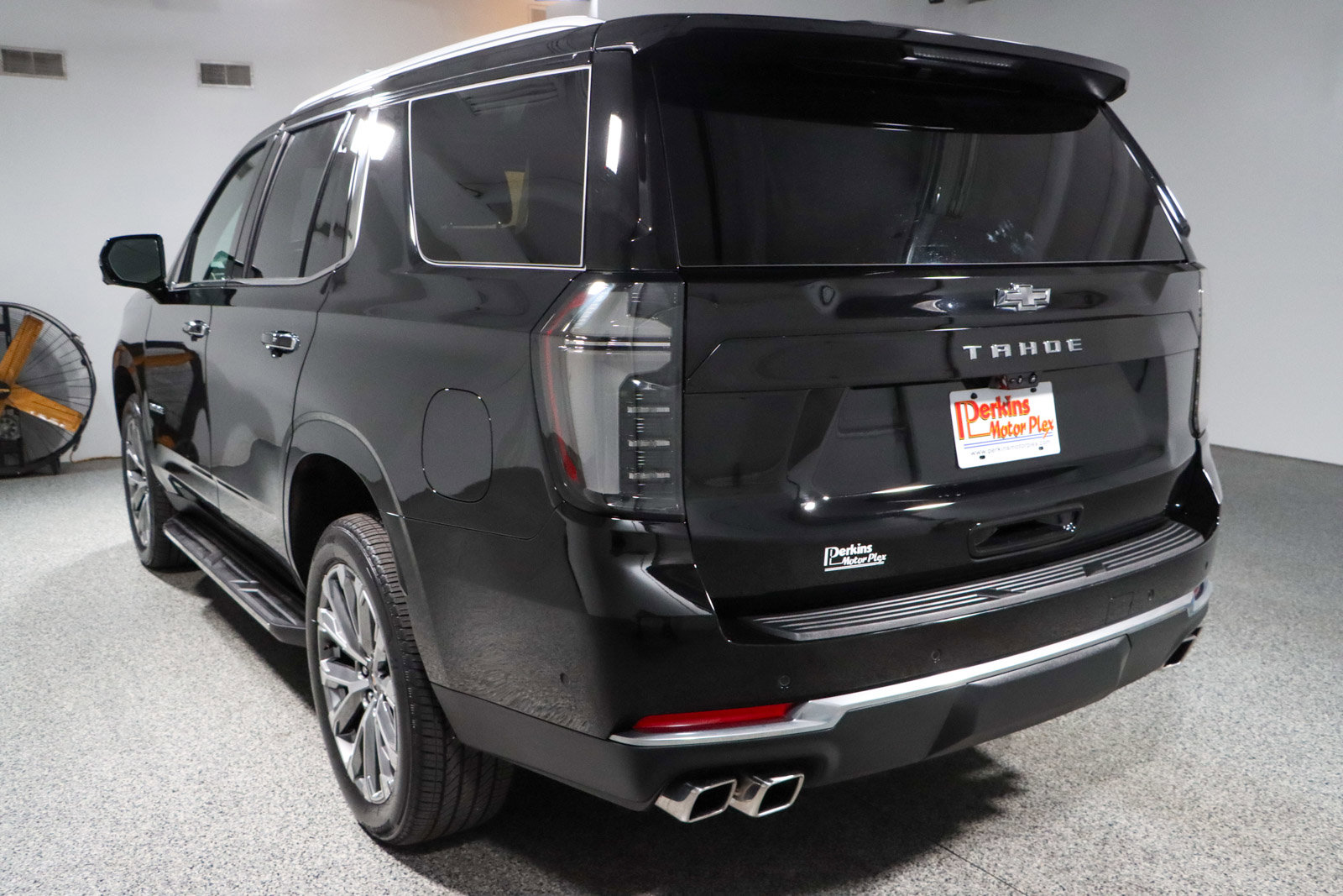 Used 2025 Chevrolet Tahoe High Country w/ Sun And Tow Package image 9