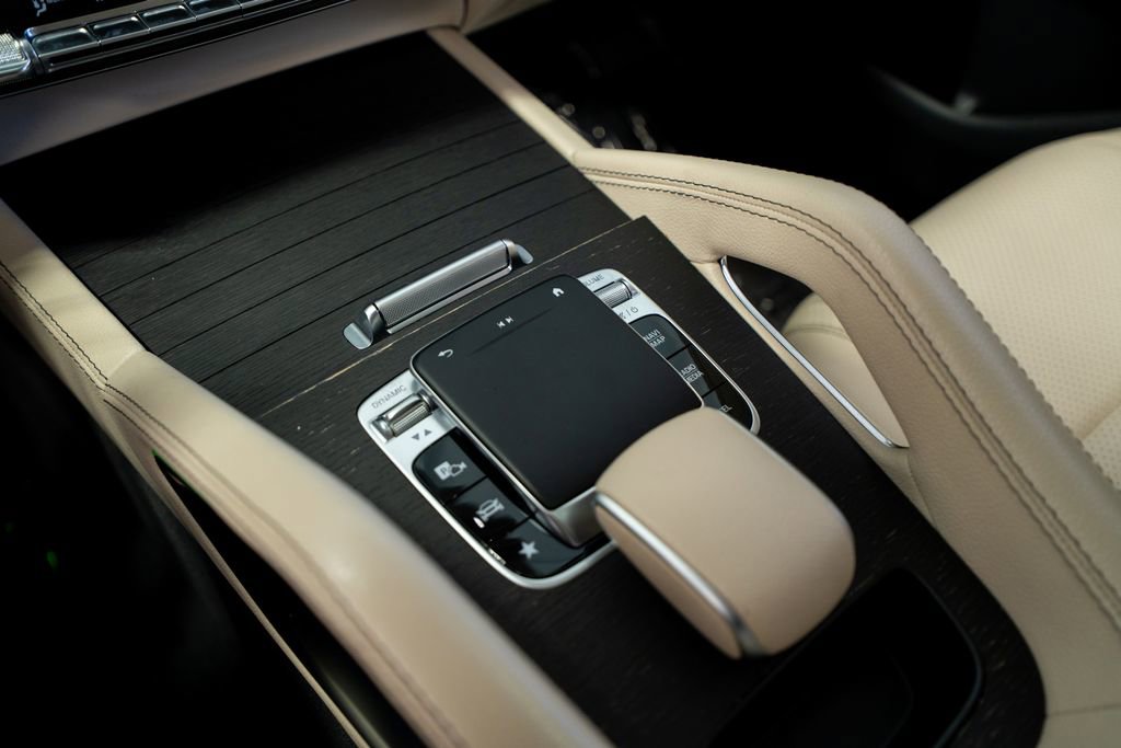 Used 2020 Mercedes-Benz GLE 350 4MATIC image 46