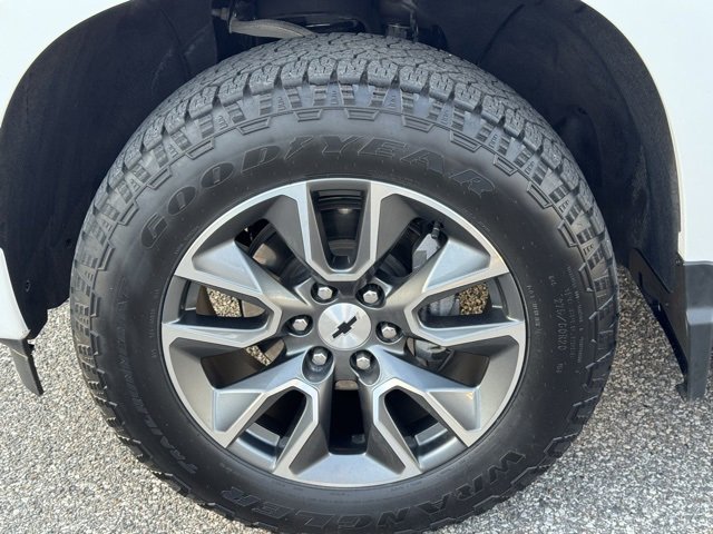 Certified 2024 Chevrolet Silverado 1500 RST image 22