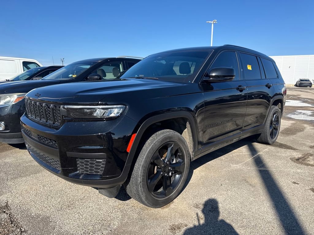 Used 2024 Jeep Grand Cherokee L Laredo image 1