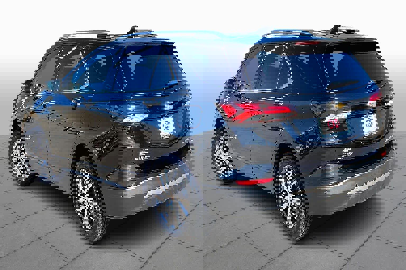 Used 2023 Chevrolet Equinox Premier image 11