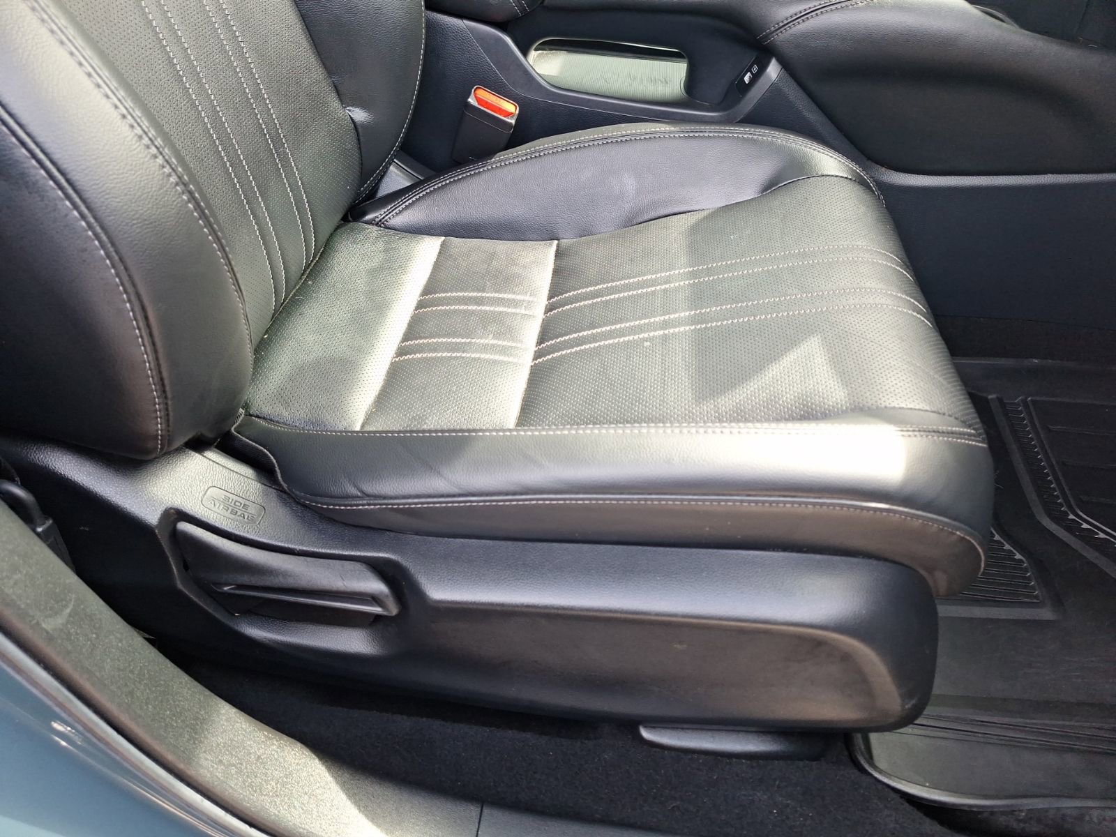 Used 2023 Honda HR-V EX-L image 33