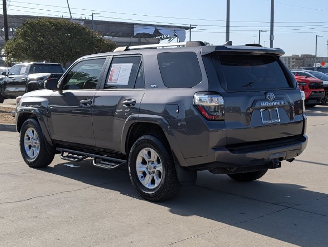 Used 2022 Toyota 4Runner SR5 RWD image 9