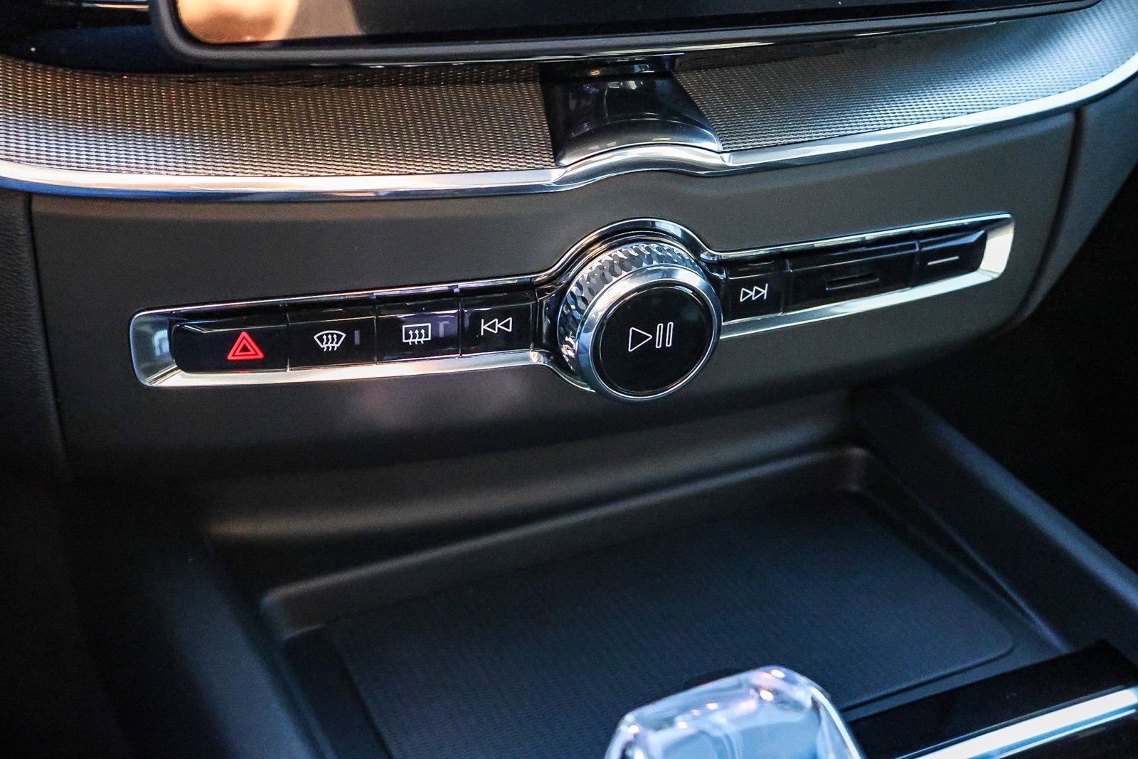 New 2026 Volvo XC60 B5 Ultra w/ Climate Package PRO image 34