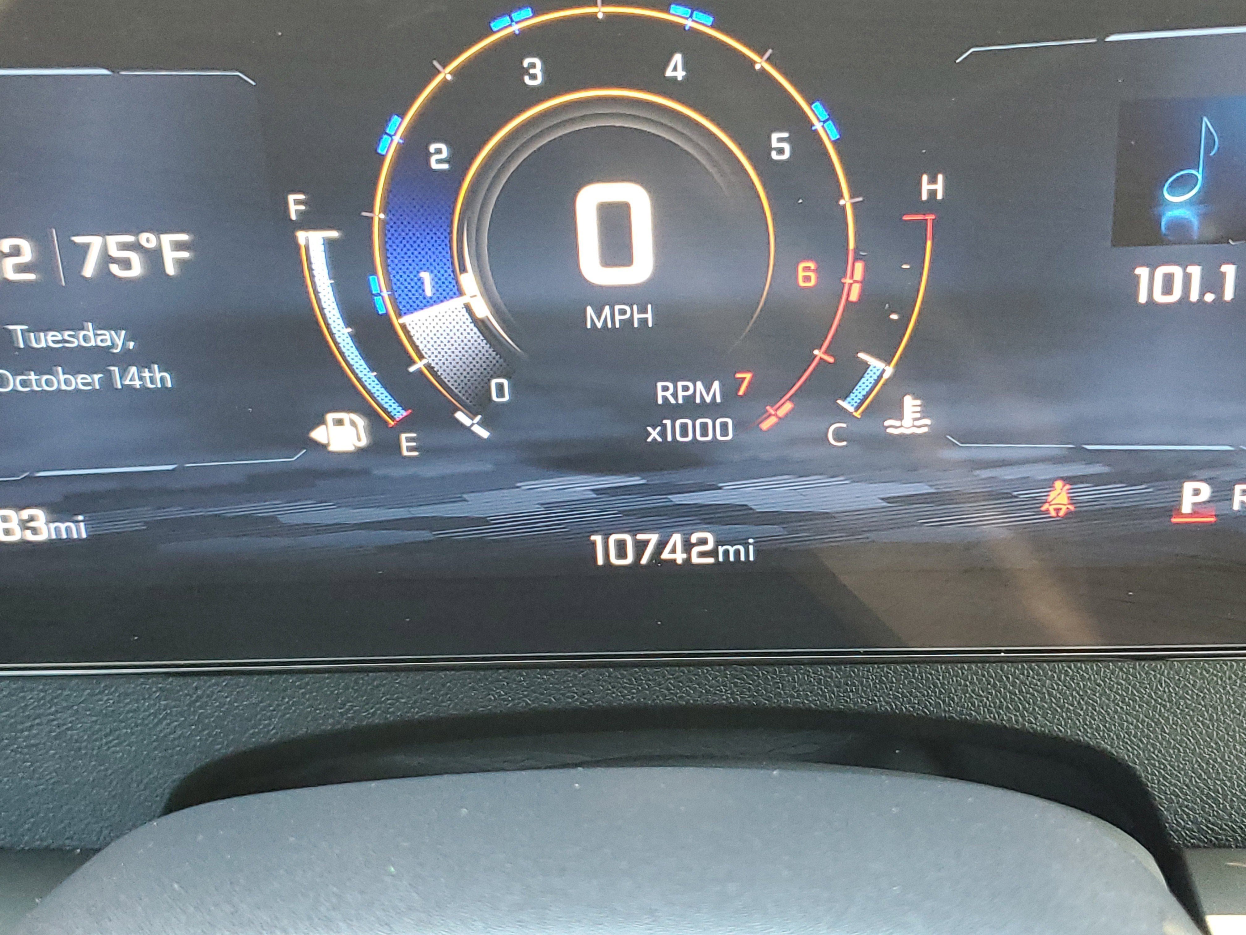 Used 2025 Chevrolet Traverse LT image 24