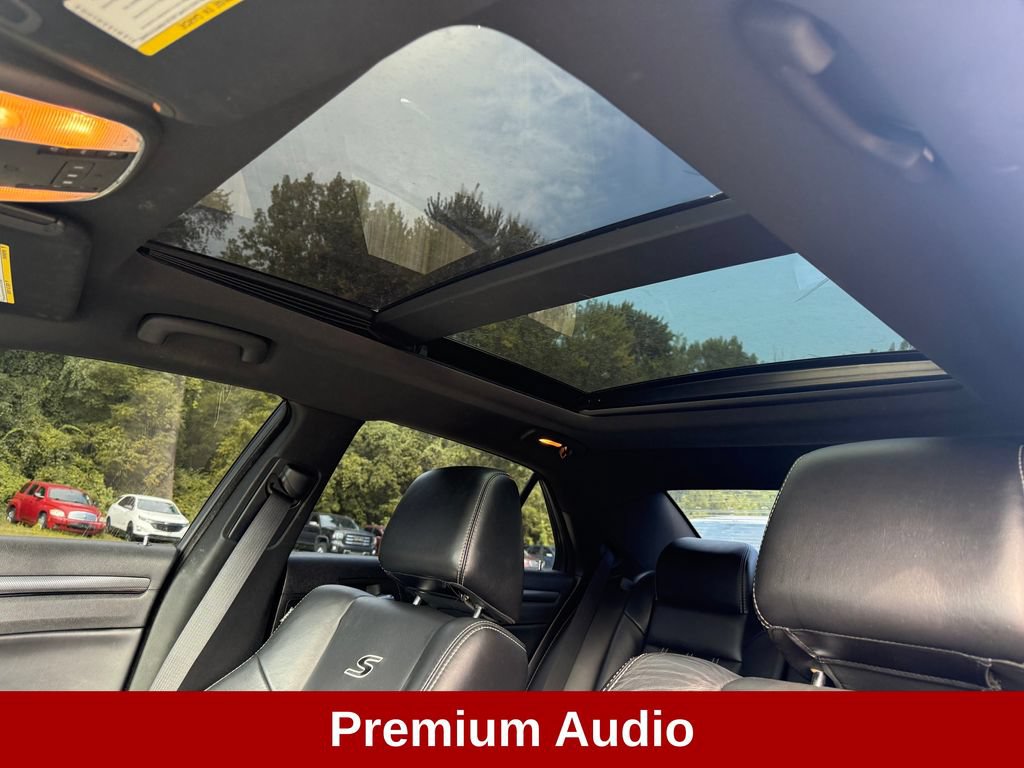 Used 2014 Chrysler 300 S RWD image 13