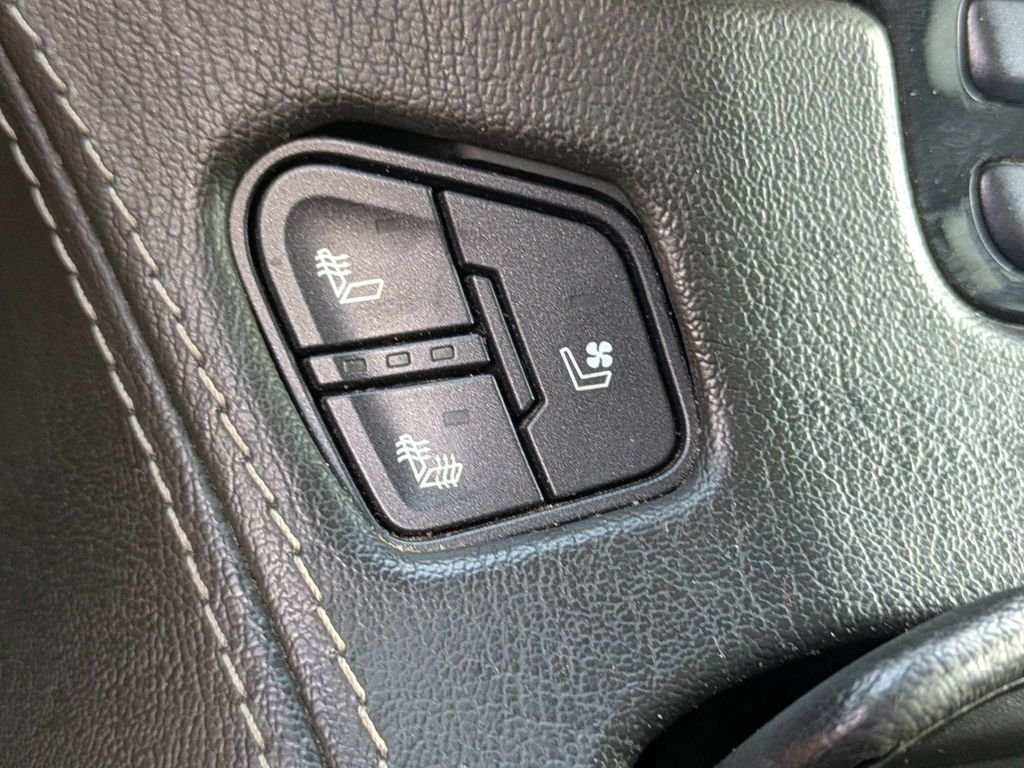 Used 2020 Chevrolet Tahoe Premier w/ Max Trailering Package AWD/4WD image 28