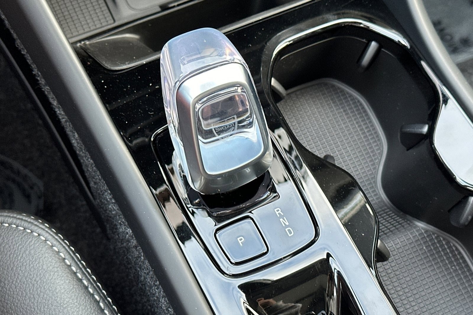 New 2026 Volvo XC40 B5 Plus w/ Climate Package image 24