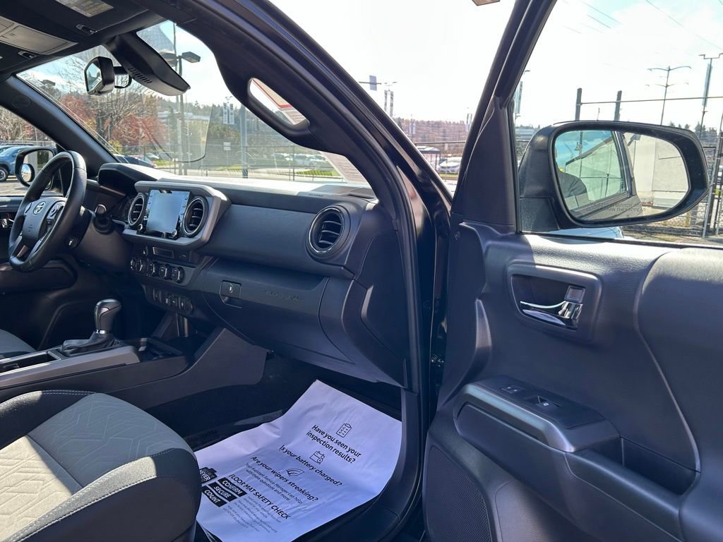 Certified 2022 Toyota Tacoma TRD Sport w/ Black Out Package (TMS) AWD/4WD image 15