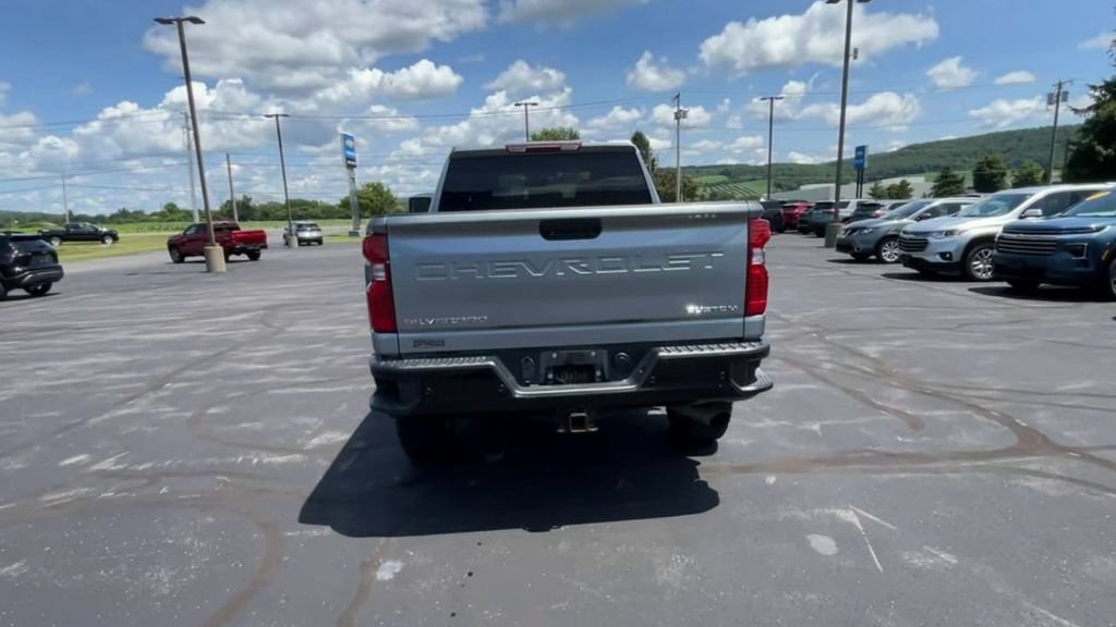 Used 2024 Chevrolet Silverado 2500 Custom w/ Custom Value Package AWD/4WD image 7