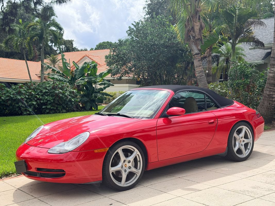 Used 2000 Porsche 911 Carrera 4 AWD/4WD image 1