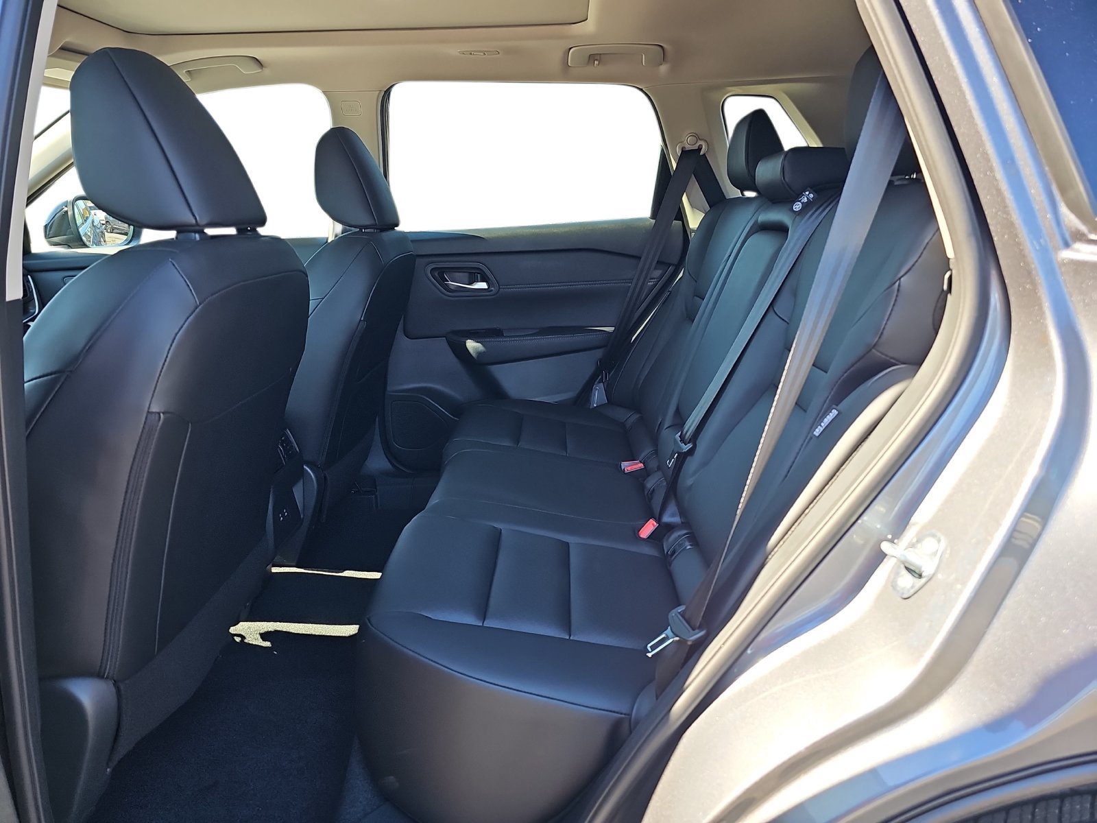 New 2027 Nissan Rogue Dark Armor FWD image 14