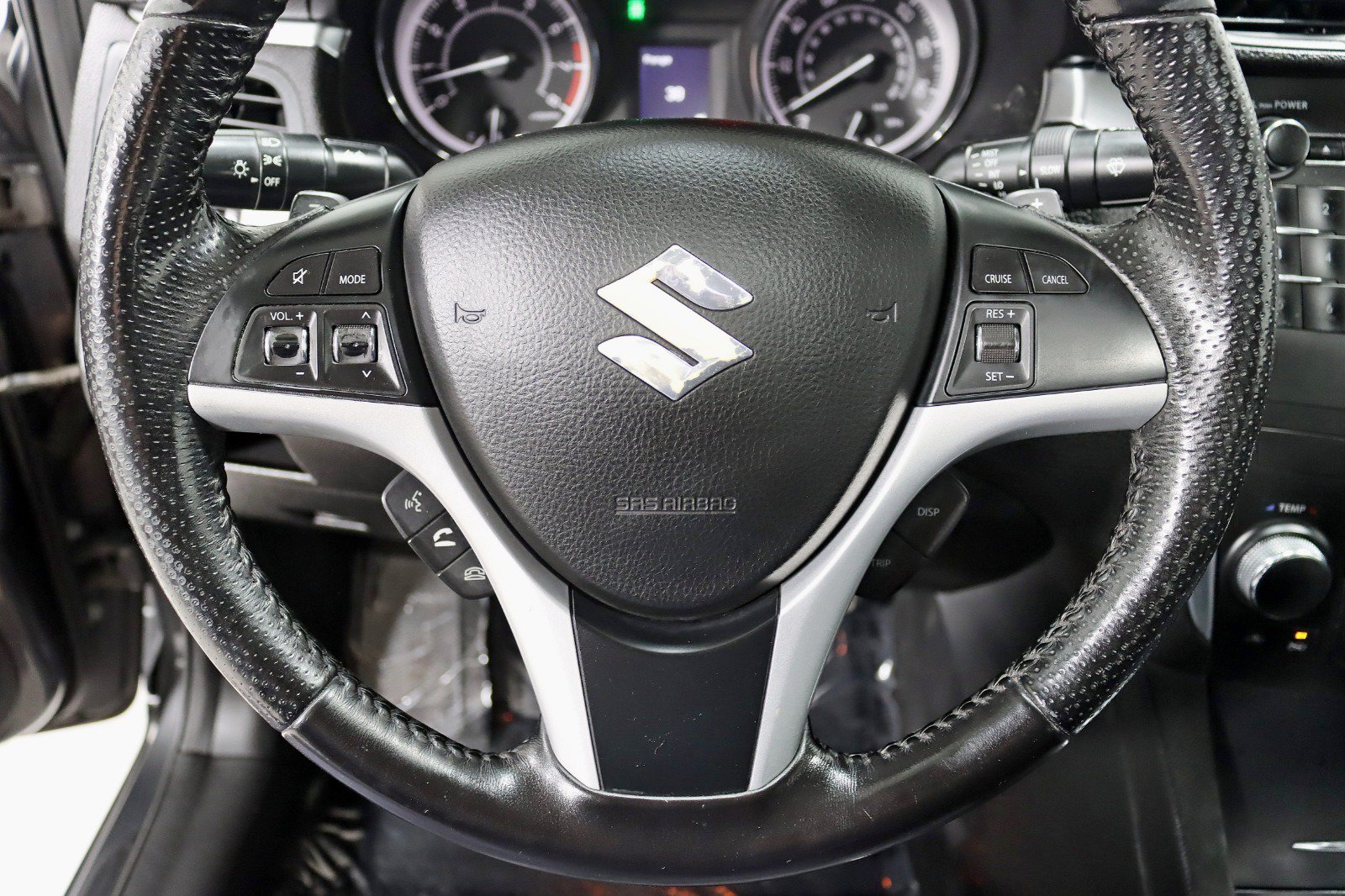 Used 2011 Suzuki Kizashi Sport GTS AWD/4WD image 16