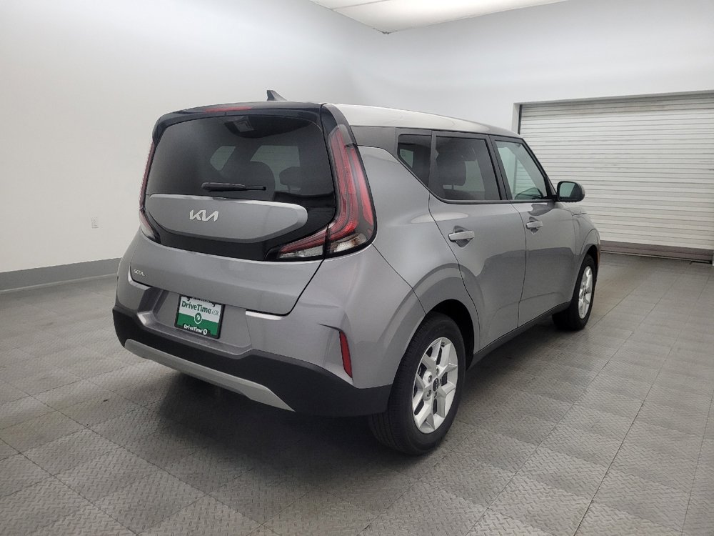 Used 2025 Kia Soul LX w/ LX Technology Package image 9