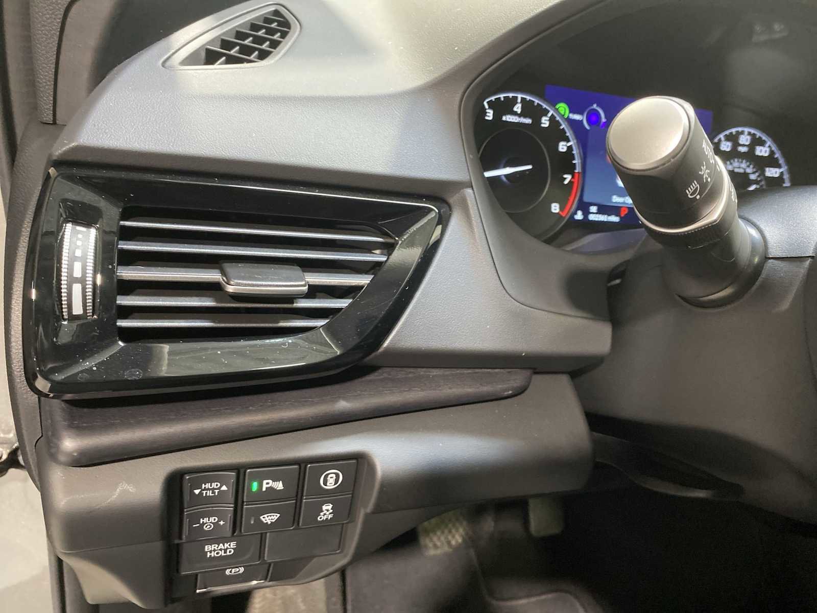 Certified 2025 Acura RDX SH-AWD w/ Advance Package image 24