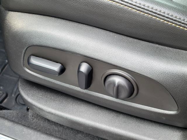 Used 2022 Chevrolet Equinox Premier AWD/4WD image 9