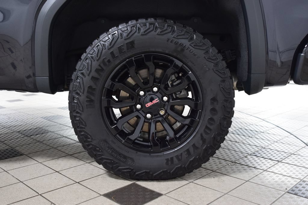 Used 2023 GMC Sierra 1500 AT4X AWD/4WD image 31