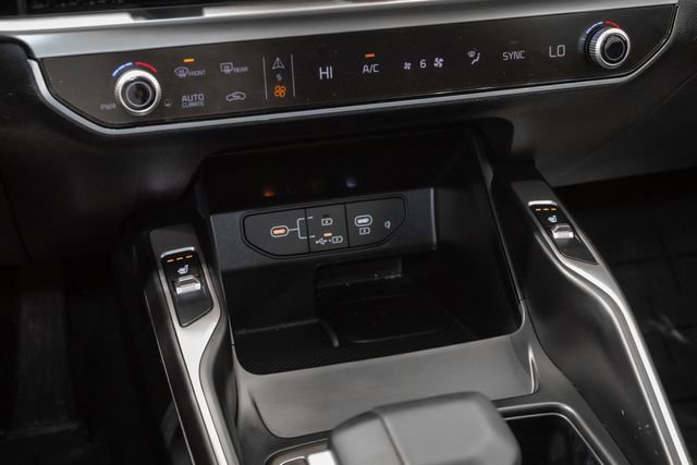 Certified 2025 Kia Sorento X-Line EX image 19