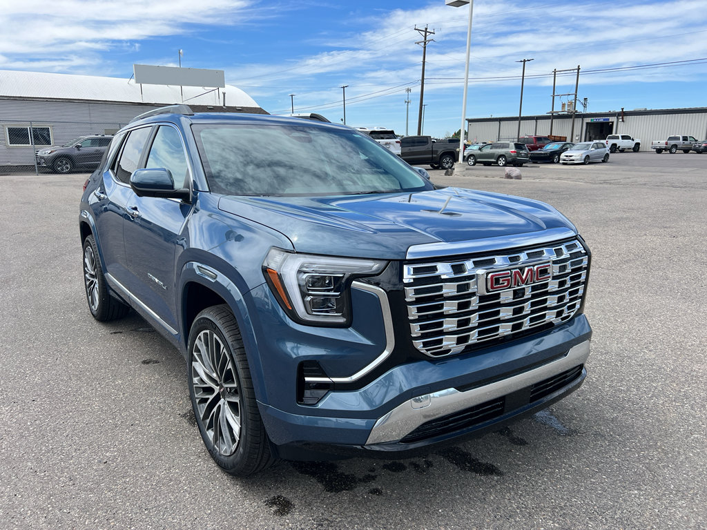 New 2026 GMC Terrain Denali w/ LPO, Floor Liner Package AWD/4WD image 7