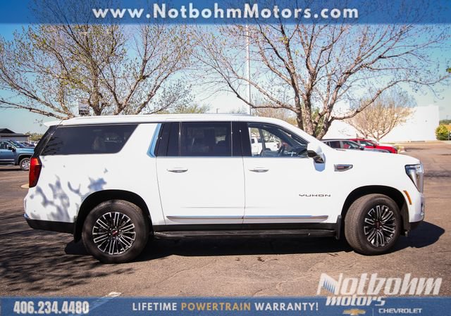 Used 2025 GMC Yukon XL Elevation AWD/4WD image 8