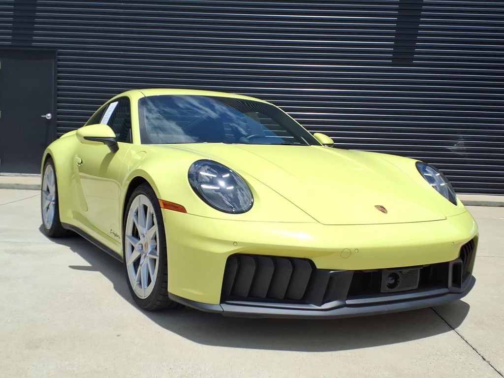 Certified 2025 Porsche 911 Carrera GTS RWD image 8