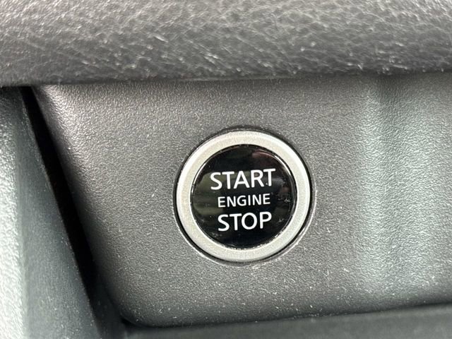 Used 2021 Nissan Rogue S AWD/4WD image 18