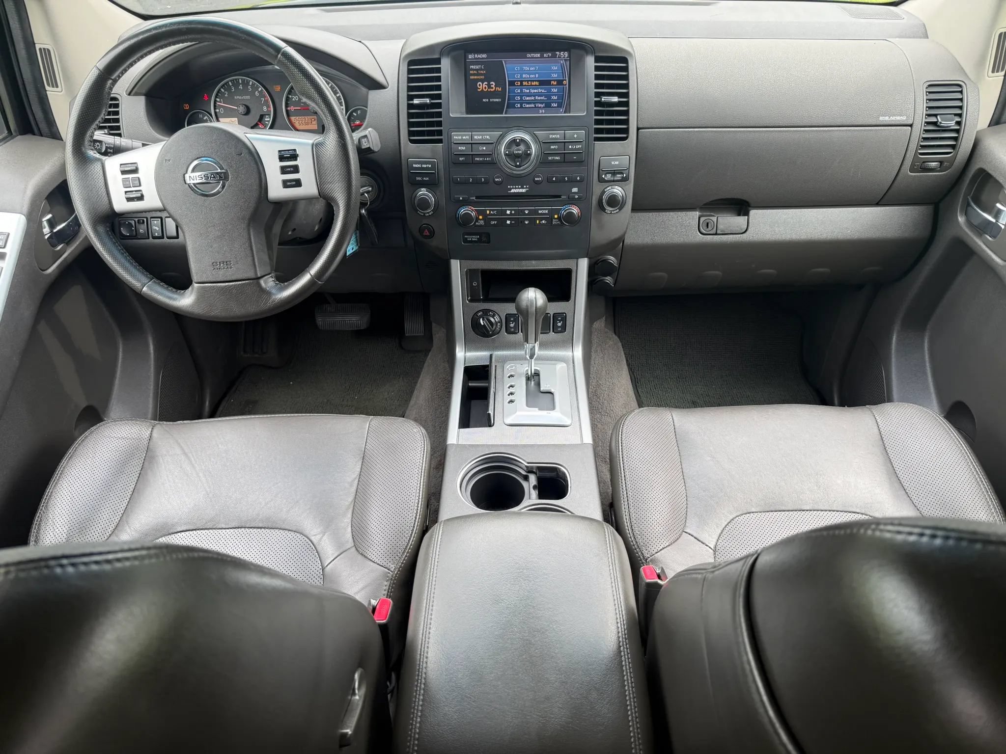 Used 2008 Nissan Pathfinder SE w/ Leather Pkg AWD/4WD image 15